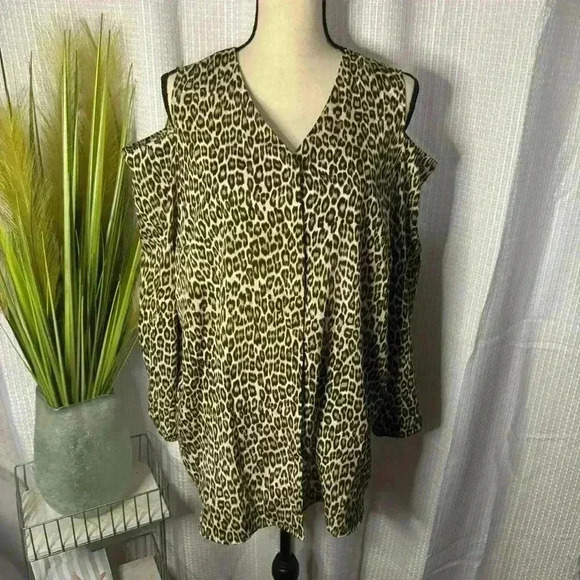 Chicos Women’s 3 US XL Cold Shoulder Long Sleeve Button Up Tunic Animal Print - Picture 1 of 12